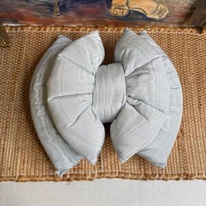 Vintage 1989 The Original Bow Pillow Light Blue Made in USA